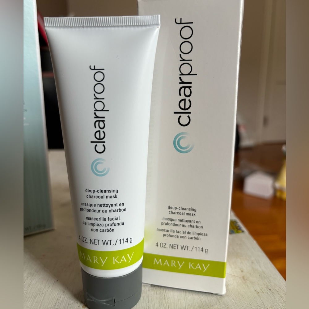 Mary Kay Deep Cleaning Charcoal Mask